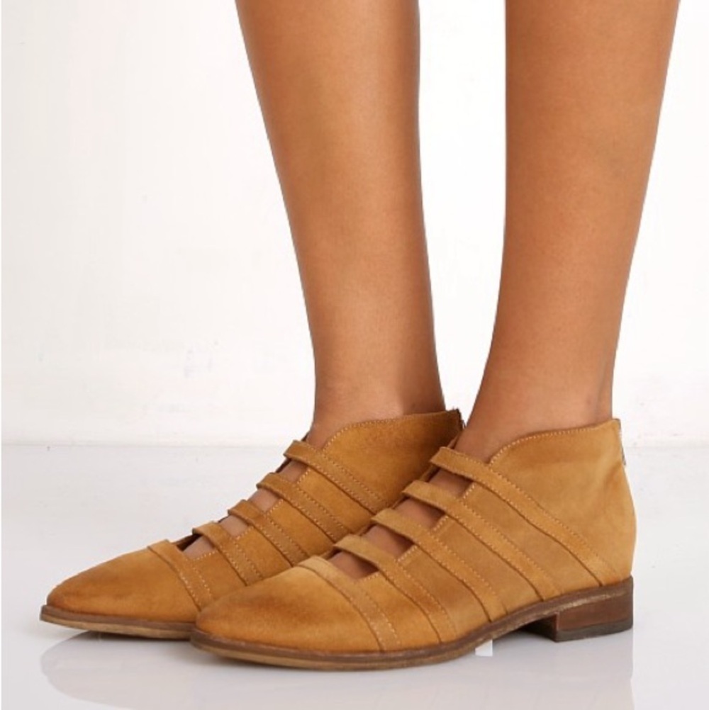 FREE PEOPLE | Swept Away Ankle Boot Taupe size 38